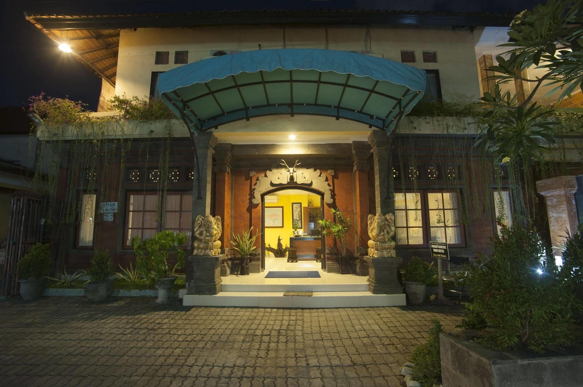 Catur Adi Putra Hotel Denpasar Dış mekan fotoğraf