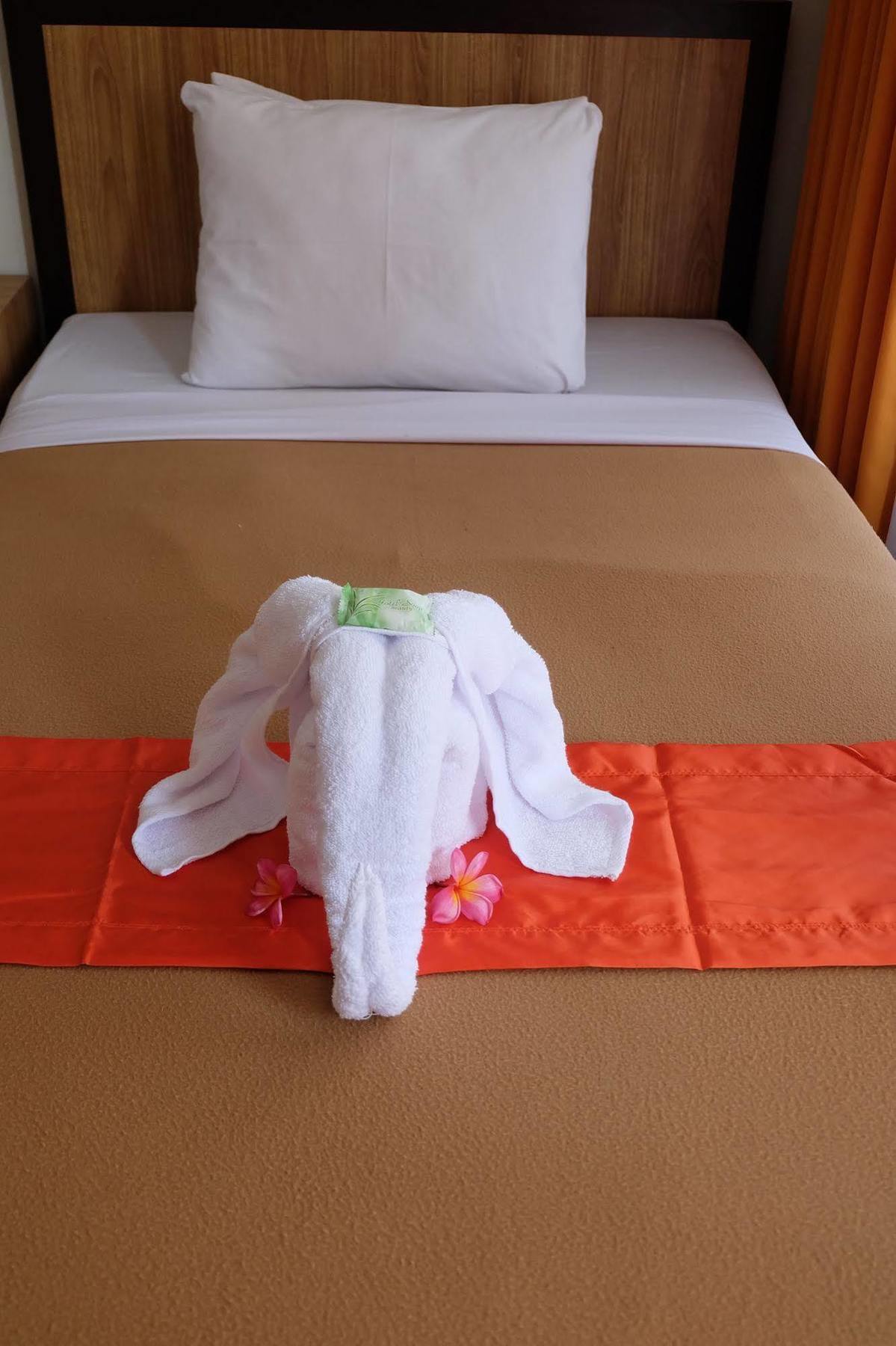 Catur Adi Putra Hotel Denpasar Dış mekan fotoğraf