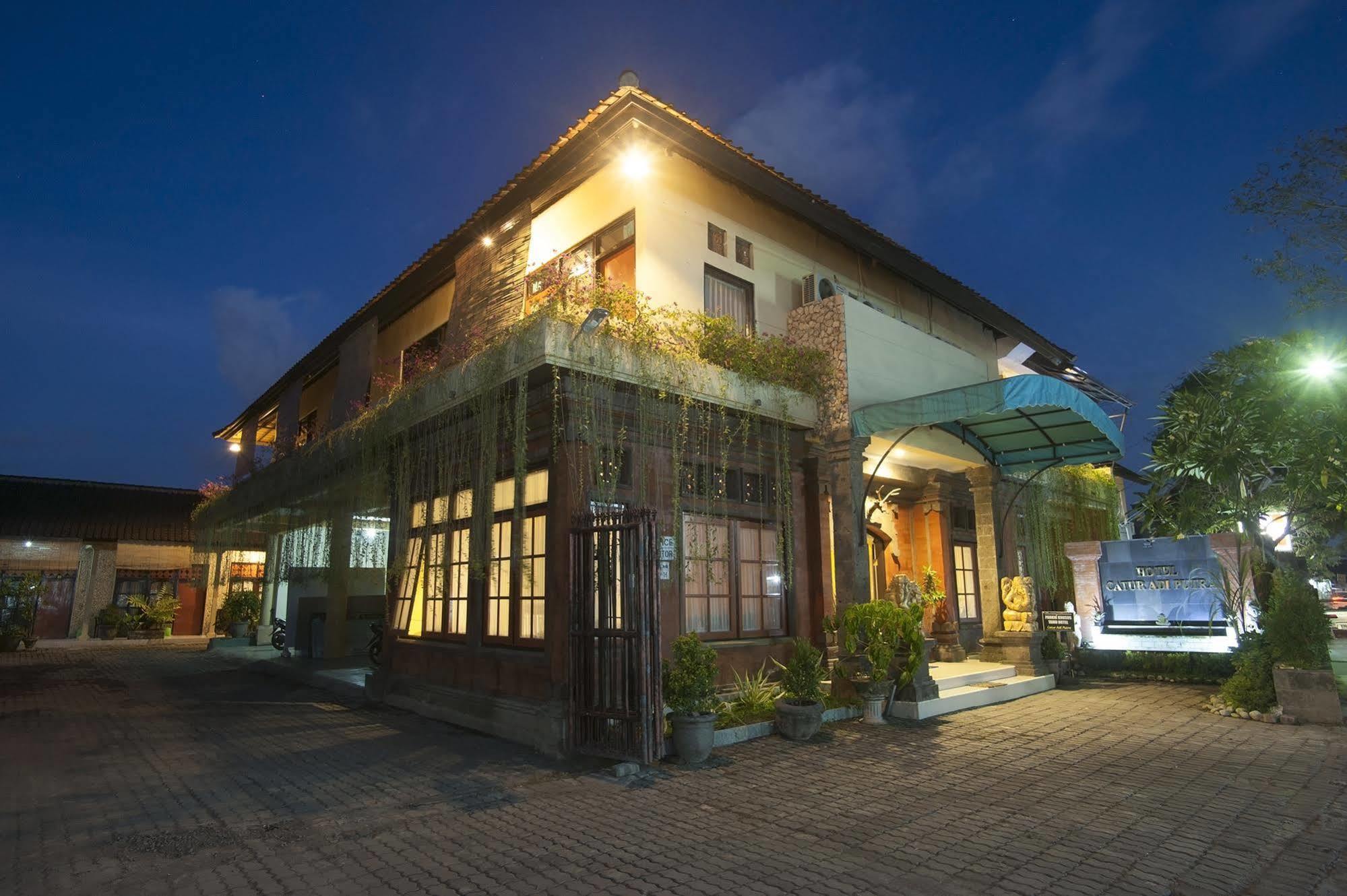 Catur Adi Putra Hotel Denpasar Dış mekan fotoğraf