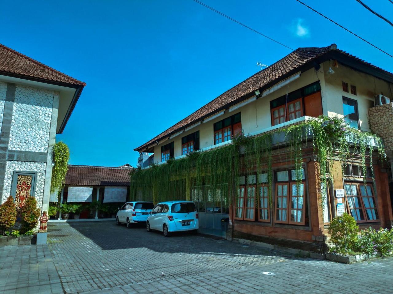 Catur Adi Putra Hotel Denpasar Dış mekan fotoğraf